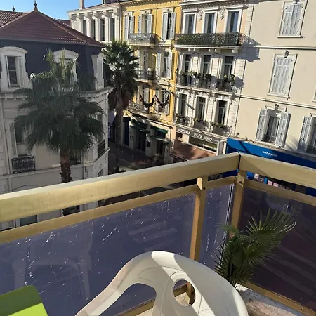 Location, Terrace, 2 Bedrooms Apartment Cannes
