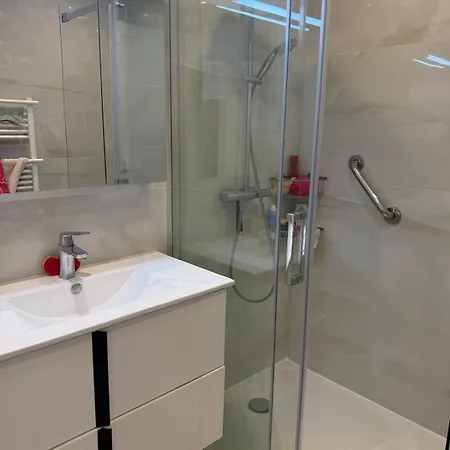 Apartment Location, Terrace, 2 Bedrooms Cannes