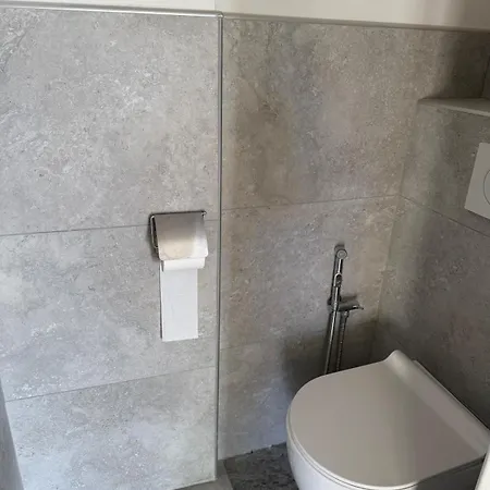 Location, Terrace, 2 Bedrooms * Cannes