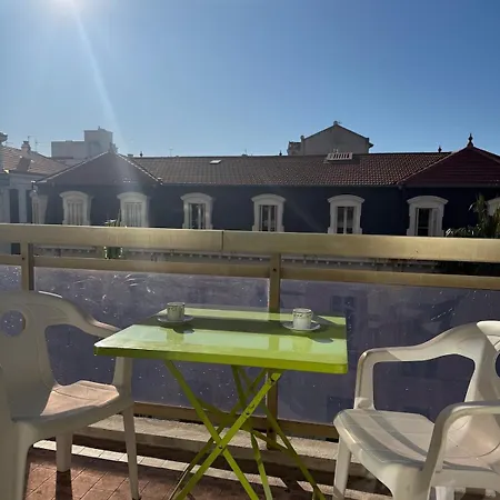 Location, Terrace, 2 Bedrooms *